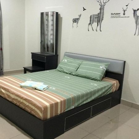 Sri Manjung Ma Maison Homestay Lumut Exteriér fotografie