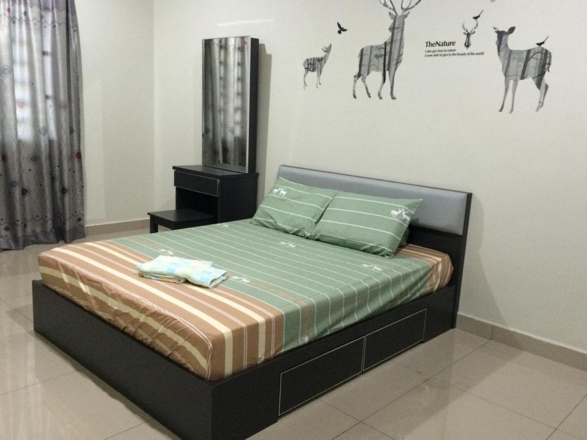 Sri Manjung Ma Maison Homestay Lumut Exteriér fotografie